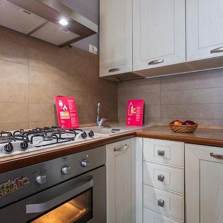 Massena Modern Apartment By Wonderful Italy Торино Екстериор снимка
