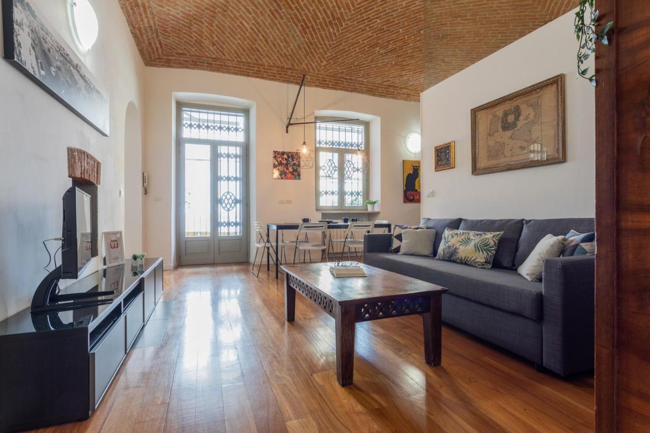 Massena Modern Apartment By Wonderful Italy Торино Екстериор снимка